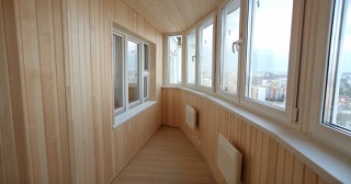 Отделка, остекление, утепление балконов в Колпино от 208 руб. м/2.